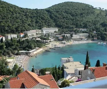 And Zora Dubrovnik